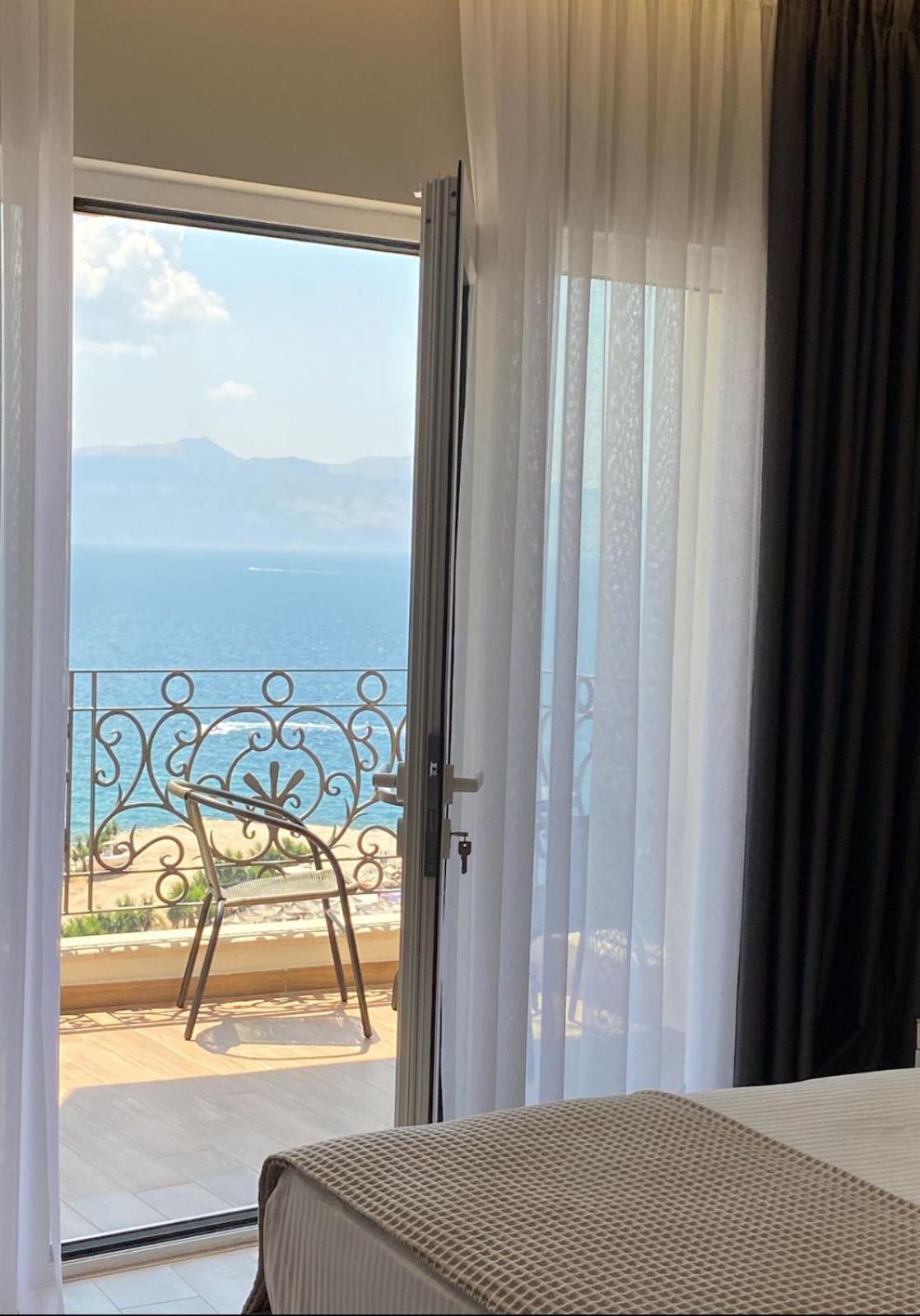 Ami Mar Hotel Saranda Kültér fotó